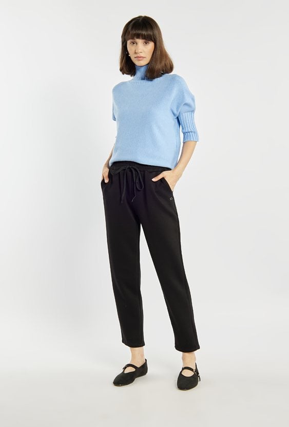 Spodnie z wiązaniem