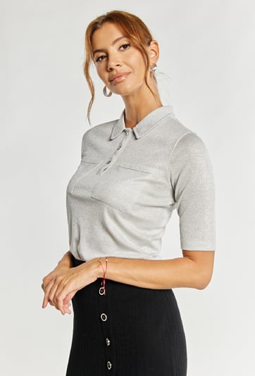 Elegancka bluzka z kołnierzem