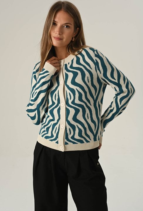 Kardigan w kontrastowy wzór z wiskozą