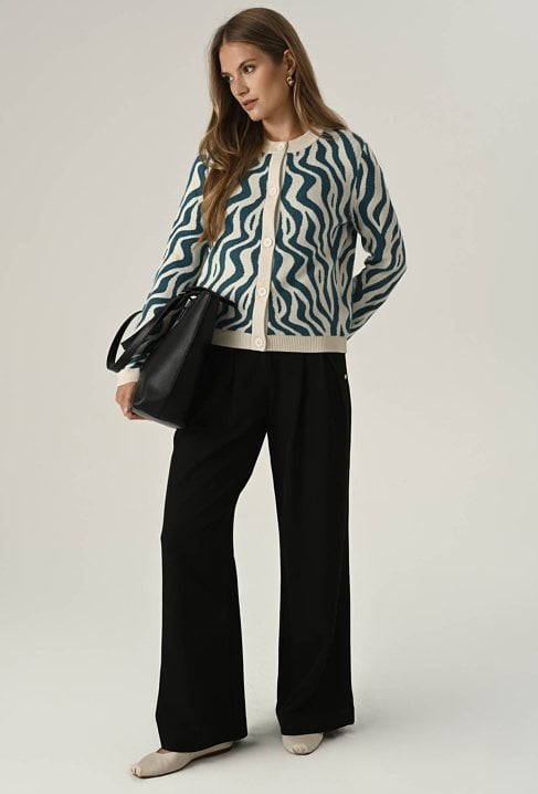 Kardigan w kontrastowy wzór z wiskozą