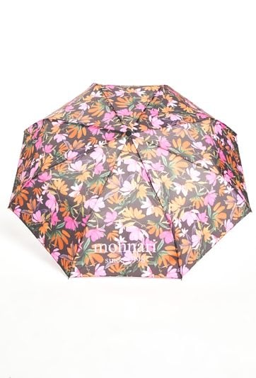 Parasolka wielokolorowym wzorem