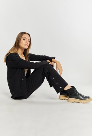 Spodnie damskie z rozcięciami