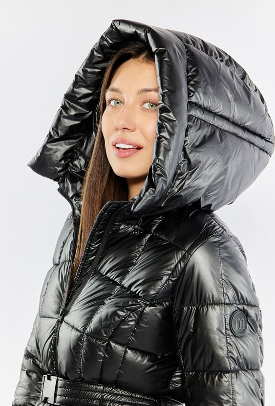 Kurtka damska z kolekcji sportowej