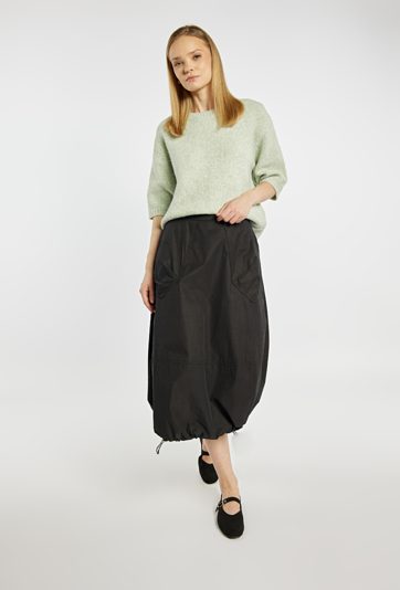 Spódnica z kieszeniami