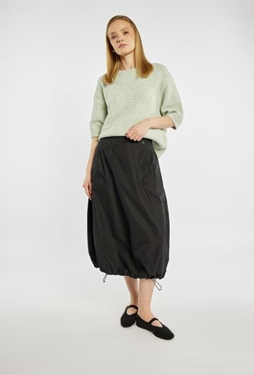 Spódnica z kieszeniami