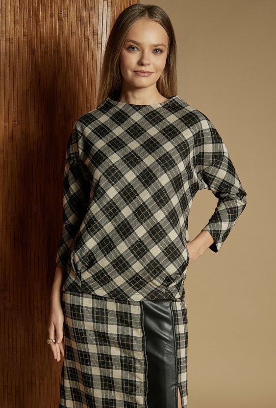Bluza w klasyczny wzór w kratę