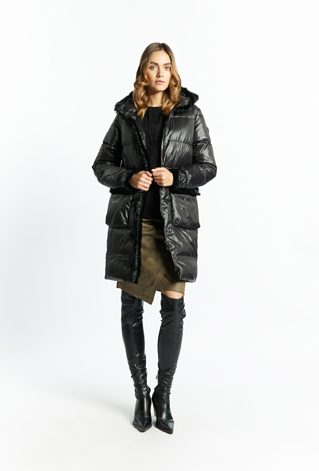 Puchowy płaszcz damski z kapturem