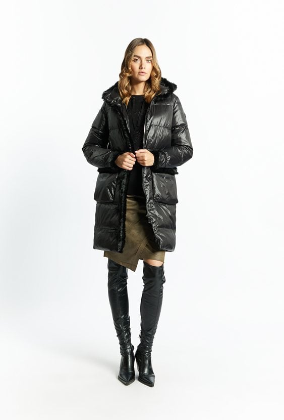 Puchowy płaszcz damski z kapturem