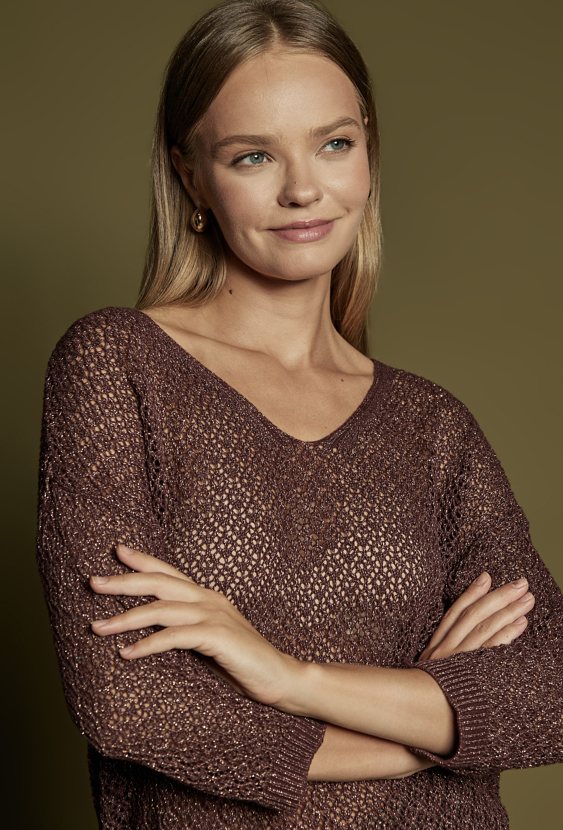 Połyskujący sweter