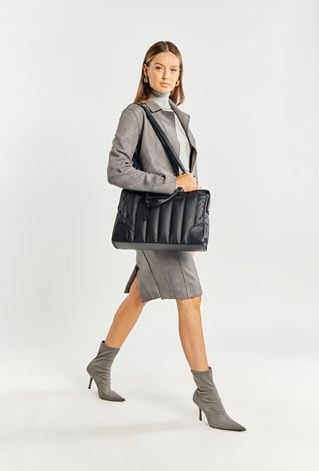 Torba na laptopa z ciekawym pikowaniem