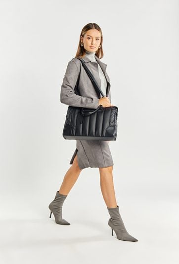 Torba na laptopa z ciekawym pikowaniem