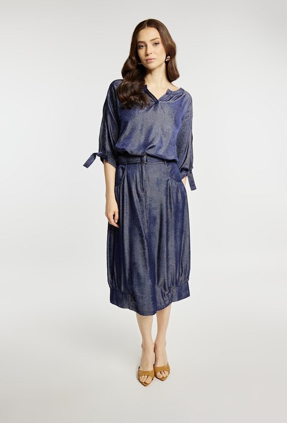 Spódnica o długości midi