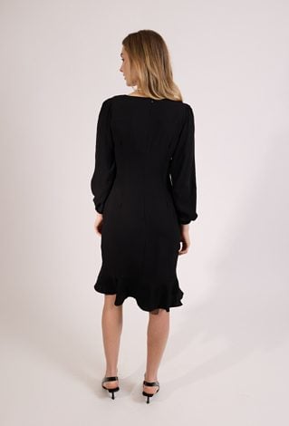 Elegancka sukienka z falbaną