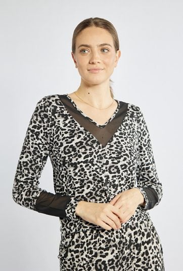 Wzorzysta góra od piżamy