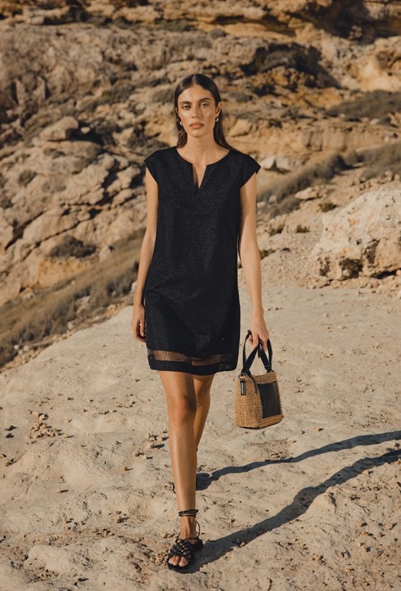 Elegancka sukienka z dodatkiem lnu