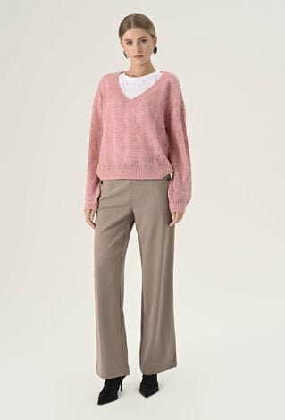 Sweter w kolorze rózowym