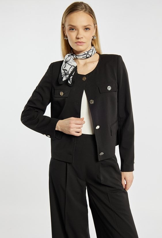 Klasyczny żakiet damski