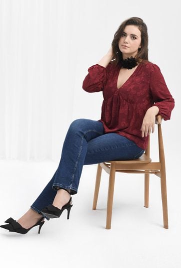 Bordowa bluzka ze zwiewnej tkaniny