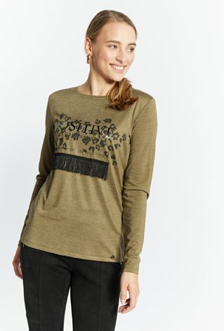 Bluzka ze zdobieniem