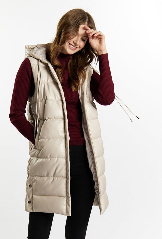 Kamizelka z nieodpinanym kapturem