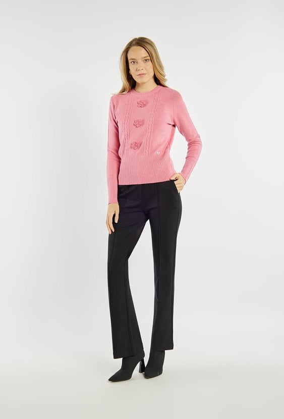 Sweter z kwiatkami 3D