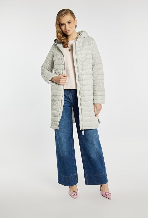 Płaszcz z kwiatowym pikowaniem