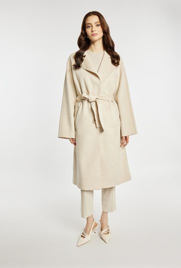 Stylowy płaszcz z wiązaniem