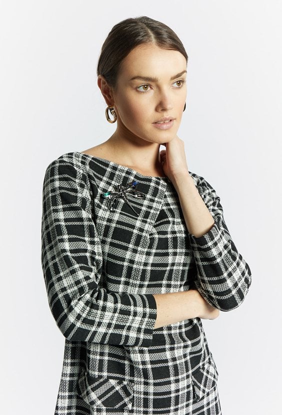 Sukienka damska z agrafką