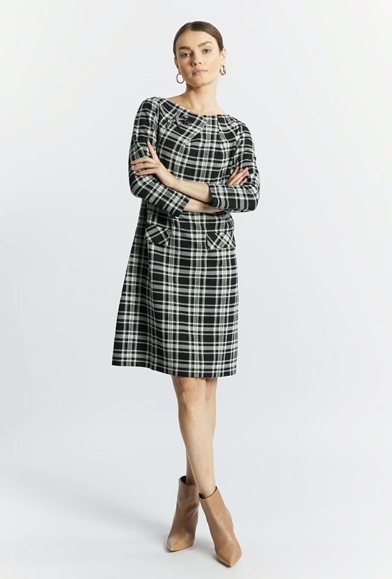 Sukienka damska z agrafką