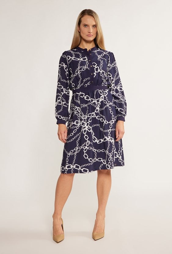 Sukienka z wzorem w łańcuchy