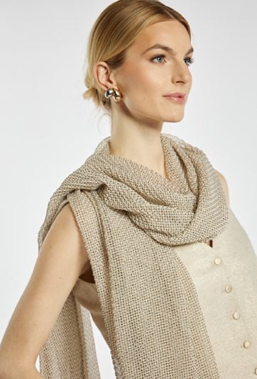 Szal o luźnym splocie