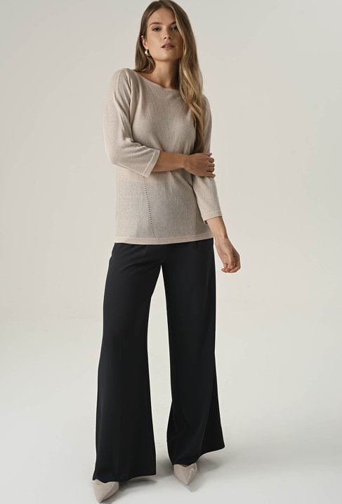 Brązowy sweter z metaliczną nicią