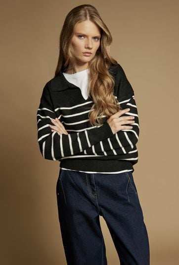 Sweter w paski