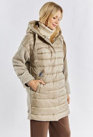 Płaszcz damski z pikowaniem