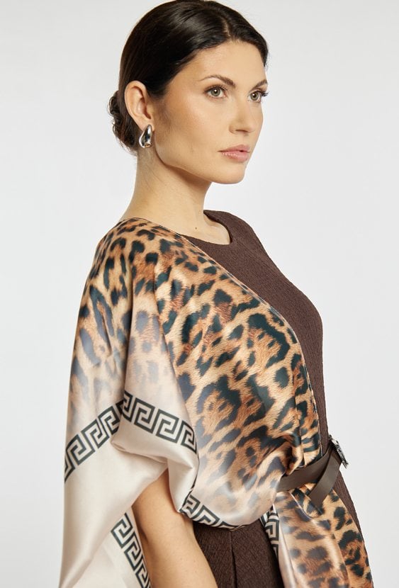 Szal we wzór zwierzęcy