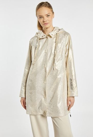 Płaszcz z kolekcji sportowej