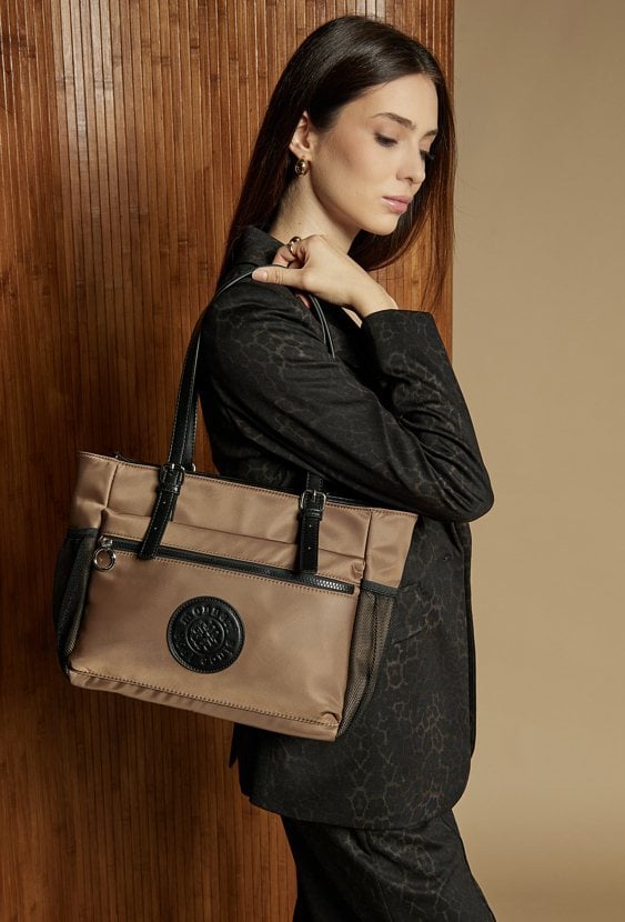 Shopper z kieszeniami