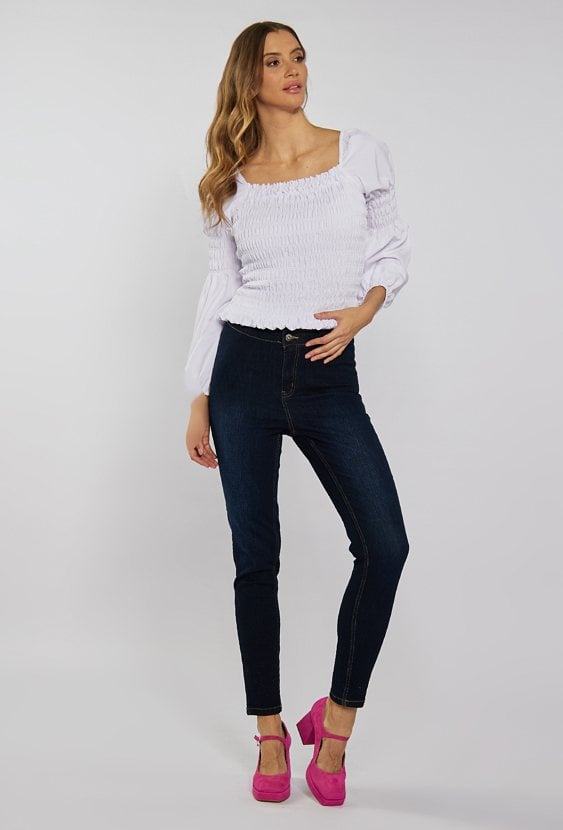 Jeansy z wysokim stanem