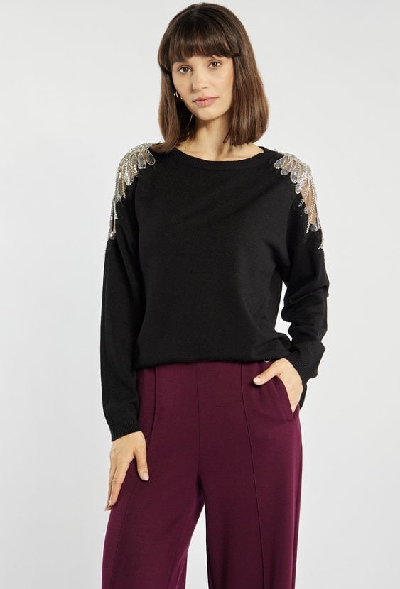 Sweter ze zdobieniem