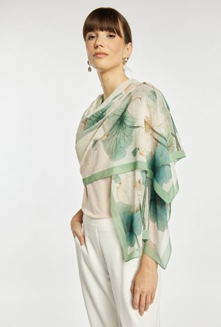 Wiosenny szal damski