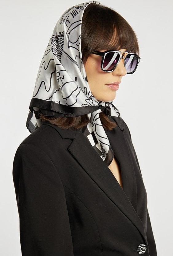 Czarno-biała apaszka