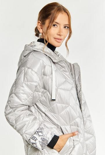 Płaszcz damski z kapturem