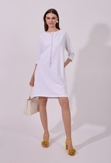 Sukienka w sportowym stylu