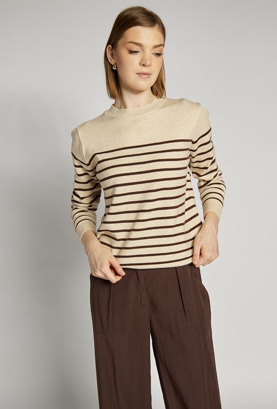 Sweter w paski