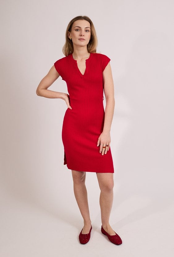 Prążkowana sukienka