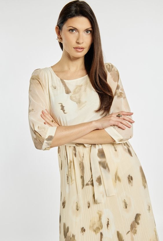 Elegancka sukienka z wzorem