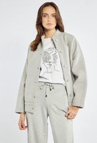 Kurtka damska z agrafką