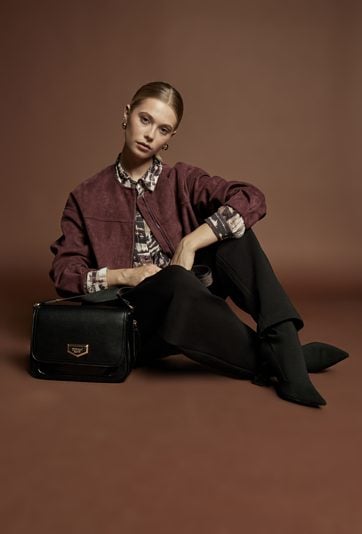 Torba crossbody z regulowanym paskiem