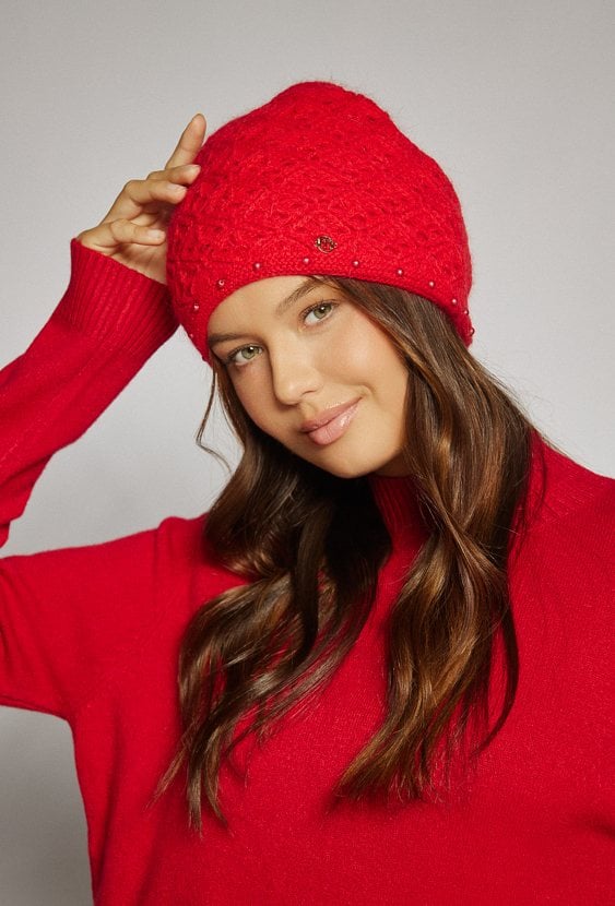 Czapka z dodatkiem futra z norki