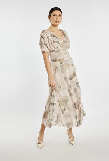 Sukienka z kopertowym dekoltem